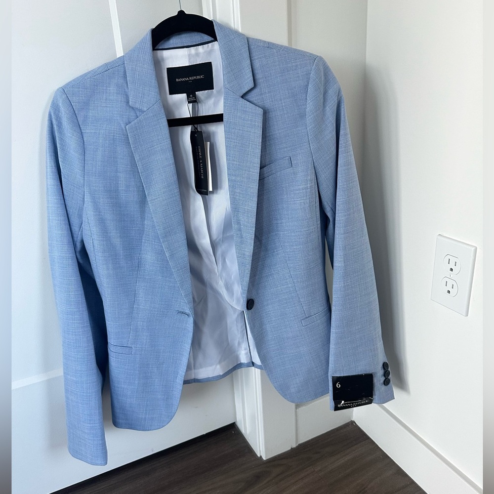 Banana republic women’s blazer - new with tags